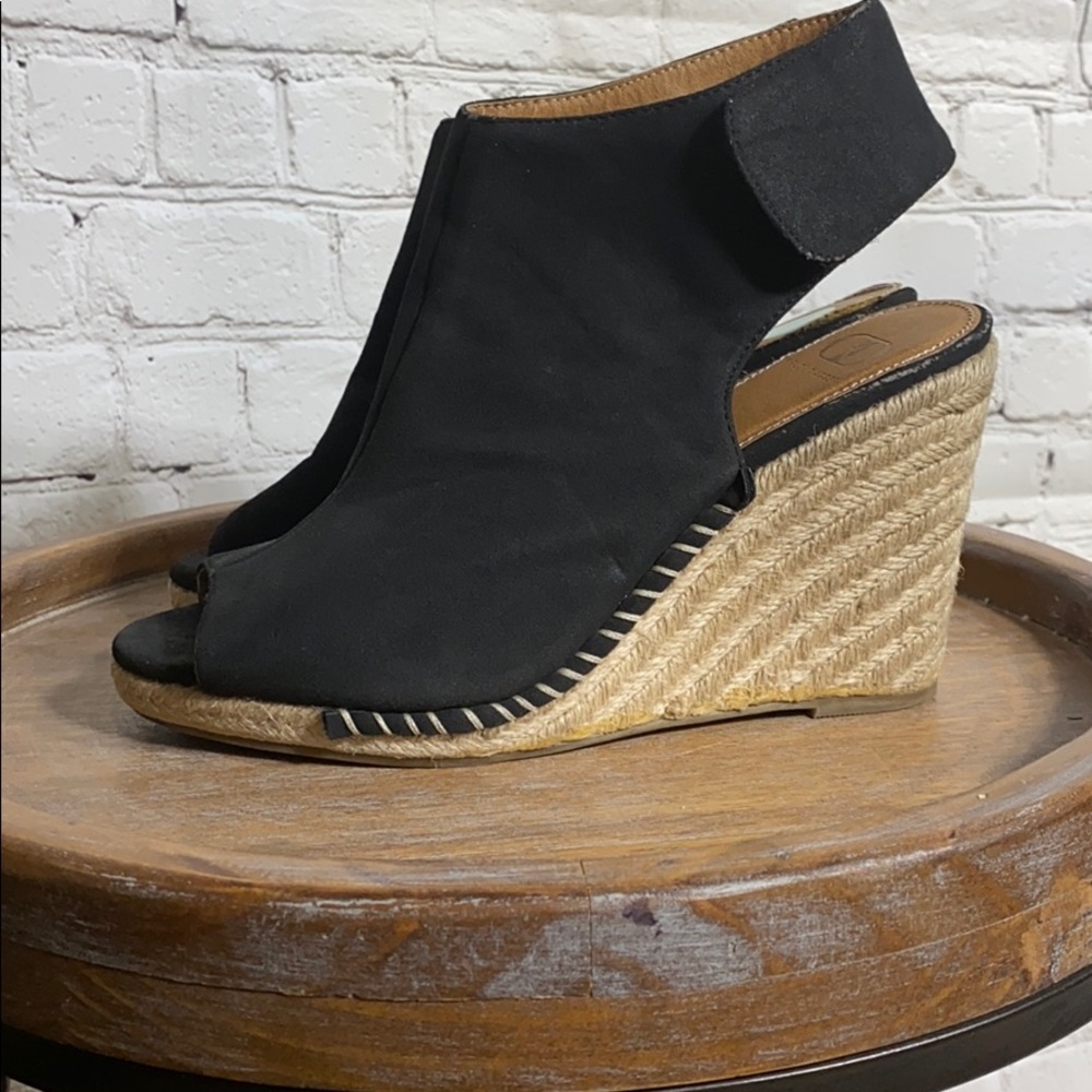 Kelsi Dagger Wedges